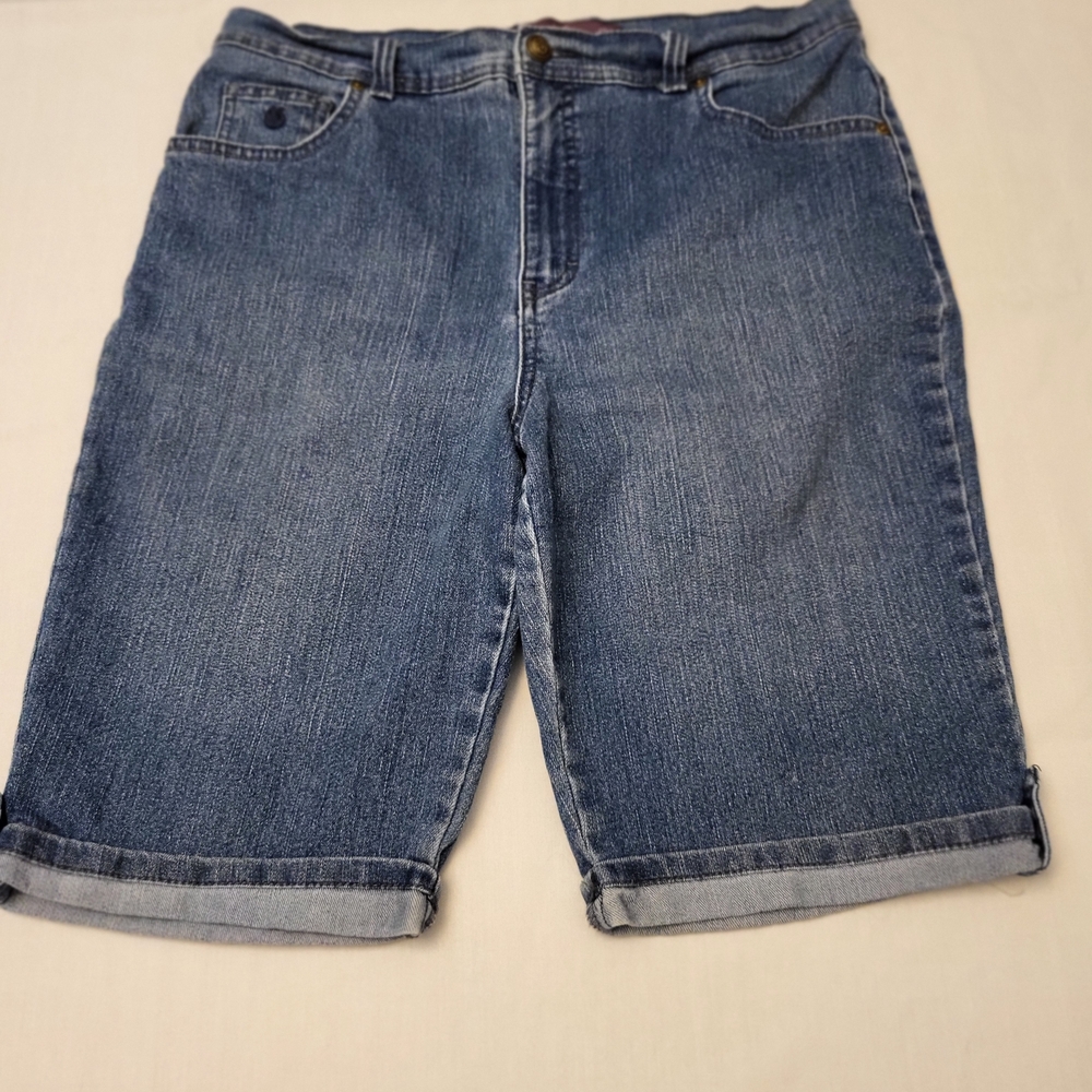 Gloria Vanderbilk Classic Women's Denim Bermuda Shorts - Blue Size 14